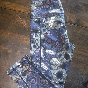 CVG Midnight Skulls capris
